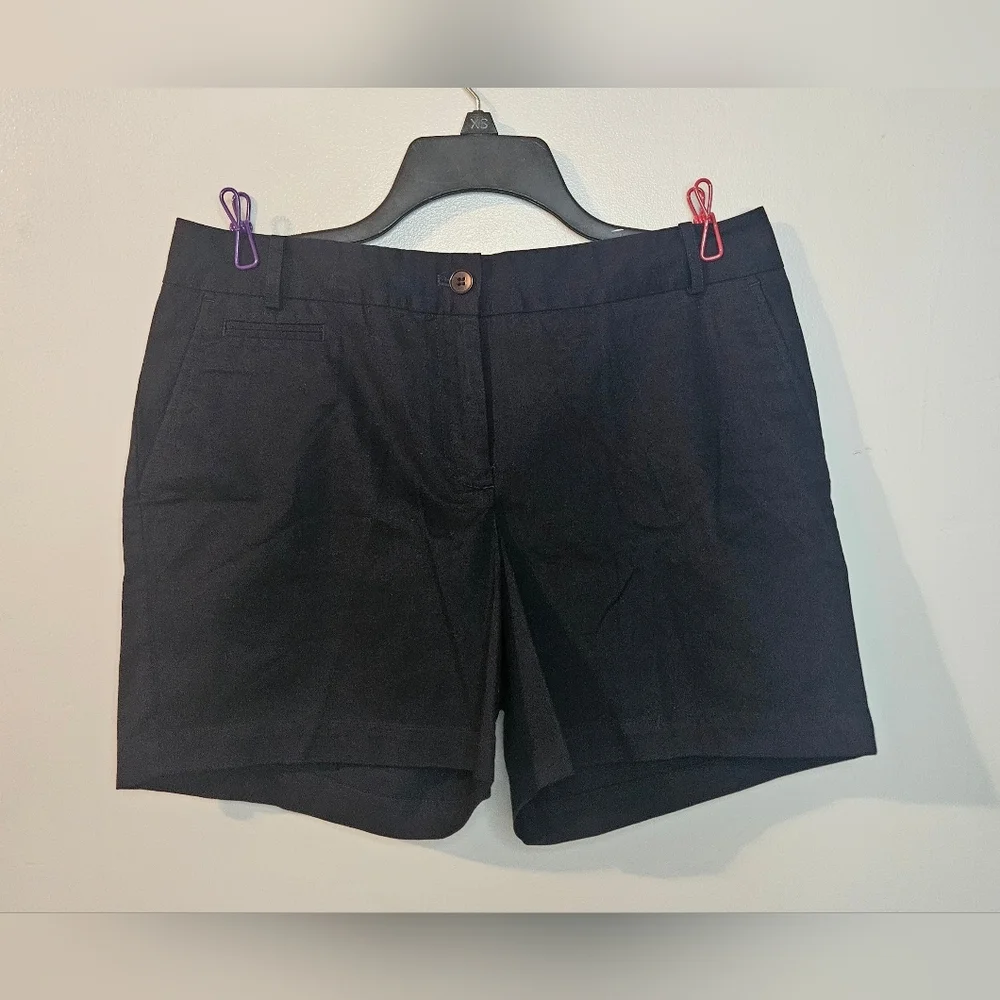 🩷Talbots Shorts Size 10 Color‎ Black💜